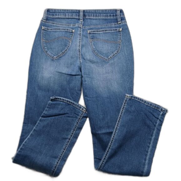 Lee Riders Mid Rise Straight Leg Jeans Women's size 8. Blue. - Picture 2 of 8